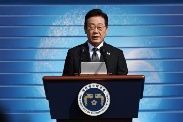 South Korea's President Lee apologizes for 'unjust' overseas adoptions South Korea's President Lee apologizes for 'unjust' overseas adoptions