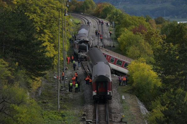 Train crash injures as many as 80 in Slovakia