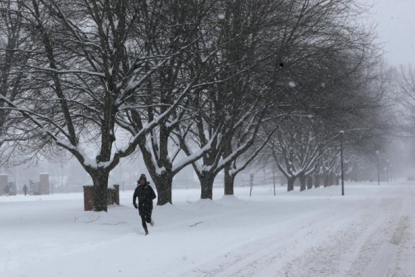 Thousands of deaths attributed annually to cold snaps, heat waves