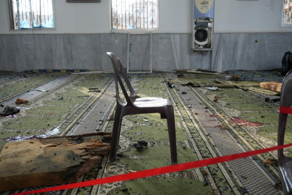 6 dead in mosque explosion in Homs, Syria