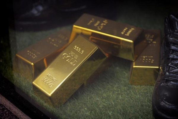 Bolivia says it has six tons of gold as collateral in foreign banks