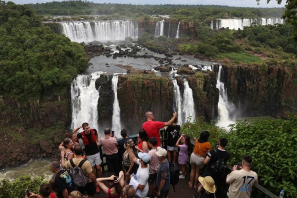 Brazil leads international tourism in South America in 2025