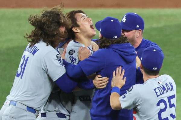 British boxer Anthony Joshua injured in fatal car crash in Nigeria