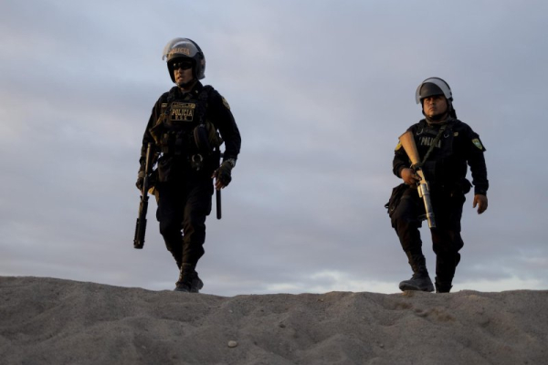 New migration restrictions in Peru spark conflict at border with Chile