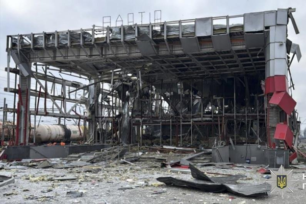 Russia strikes Ukraine with drones and missiles amid peace talks