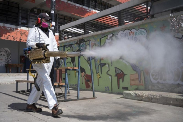 Chile's labor force could drop 3% if Venezuelan migrants leave