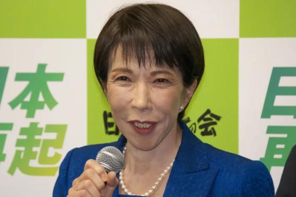 China's President Xi Jinping ousts two top generals China's President Xi Jinping ousts two top generals