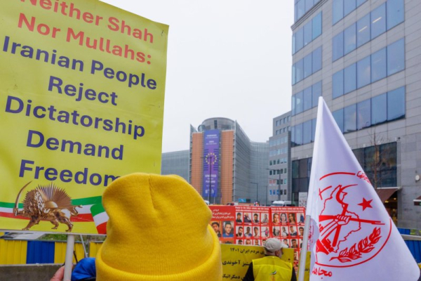 EU names Iran's Revolutionary Guard as a terrorist group EU names Iran's Revolutionary Guard as a terrorist group