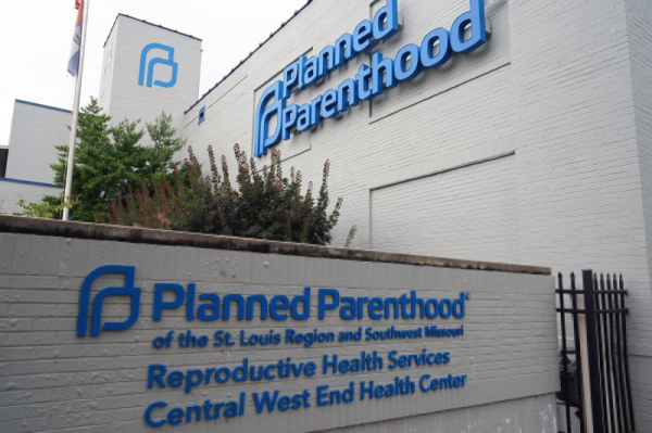 Federal appellate court okays Planned Parenthood funding halt Federal appellate court okays Planned Parenthood funding halt