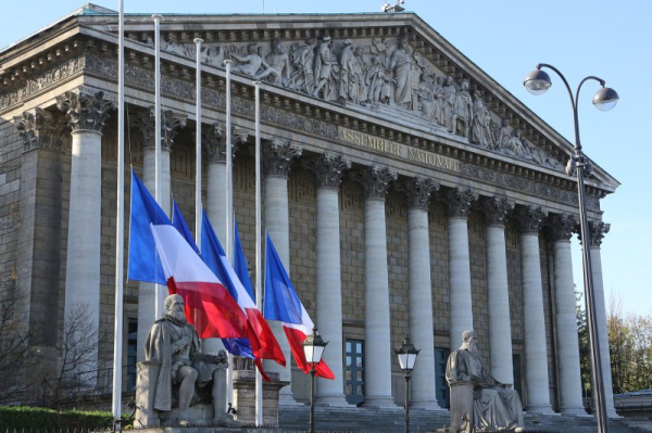 French lawmakers advance ban on social media for children under 15