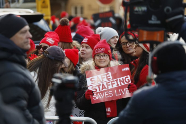 German police raid Deutsche Bank in money laundering investigation German police raid Deutsche Bank in money laundering investigation