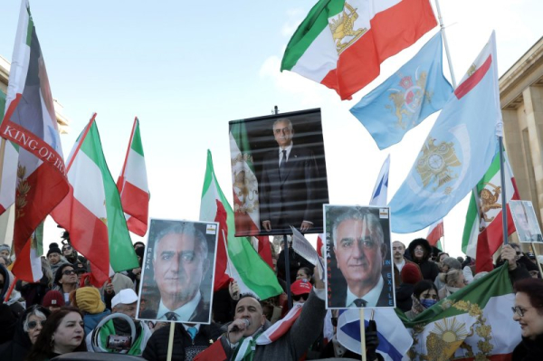 Hundreds allegedly killed amid Iranian government protests