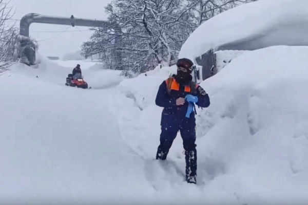 Snow buries Russia's Kamchatka Peninsula