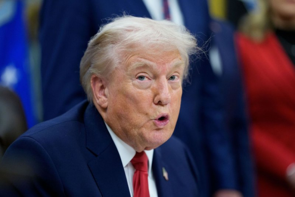 Trump cautions Britain, Canada not to 'get into business with China'