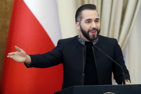 El Salvador says it makes record 6.6-ton cocaine seizure El Salvador says it makes record 6.6-ton cocaine seizure