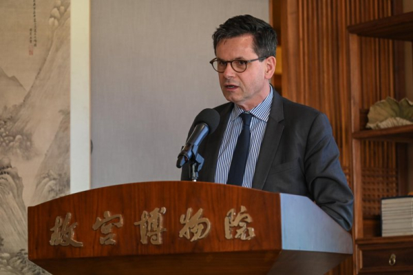 Leribault appointed director of Louvre in post-heist shake-up Leribault appointed director of Louvre in post-heist shake-up