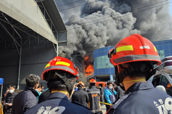 14 unaccounted for in fire at Daejeon car parts plant