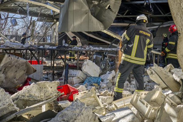 At least 11 killed, 55 injured in Russian strikes on eastern Ukraine