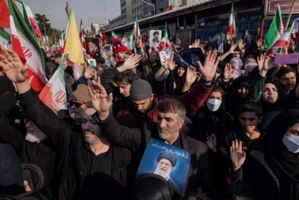 Iran's new leader says Strait of Hormuz to remain closed