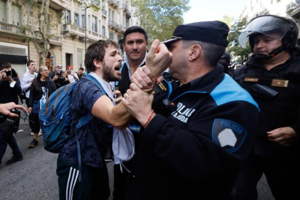 Argentina approves Glacier Law reform, opens protected areas to mining