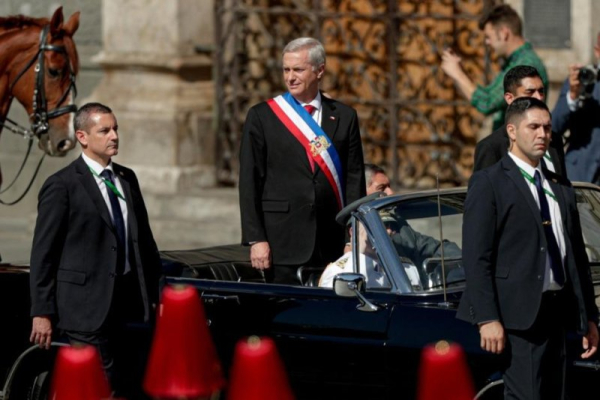 Chilean government offers reforms package to revive economy