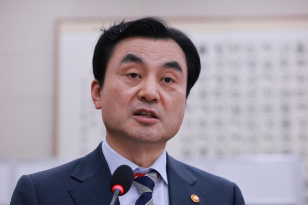 Defense chief says plan to cut border unit troops to be executed 'gradually' by 2040