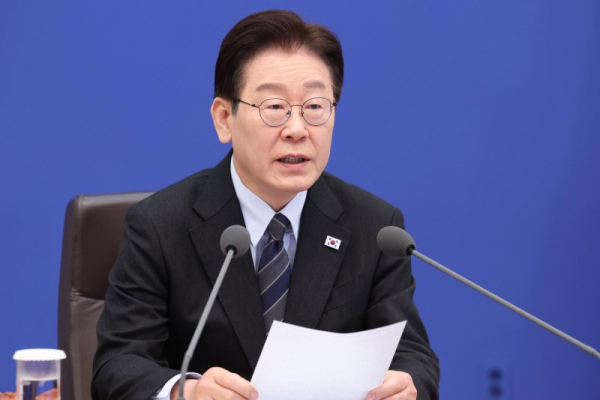 Lee expresses regret over drone flights by individuals into N. Korea