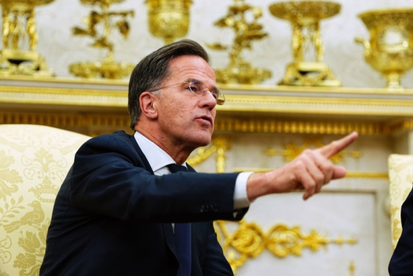 NATO Secretary General Mark Rutte meets with Trump amid Iran tensions