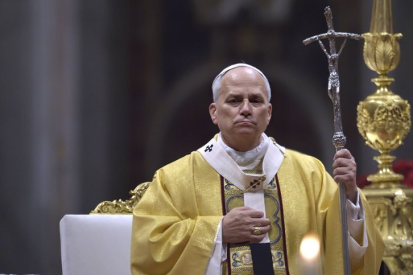 Pope Leo beseeches warring nations to lay down arms in Easter address Pope Leo beseeches warring nations to lay down arms in Easter address