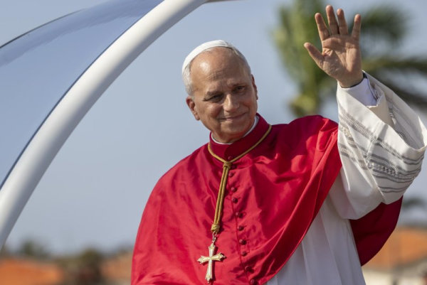 Pope Leo XIV flies to Angola, says he is not debating Trump