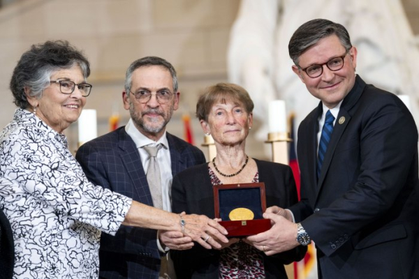 Trump says talks with Iran likely to restart in next 2 days in Pakistan Trump says talks with Iran likely to restart in next 2 days in Pakistan