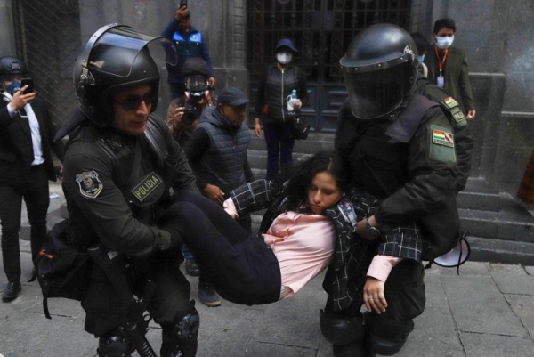 Bolivia rejects state of emergency amid protest violence Bolivia rejects state of emergency amid protest violence
