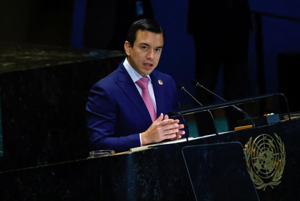 Border tensions rise as Ecuador, Colombia trade accusations