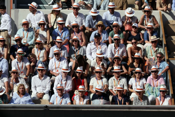 Europe copes with record-breaking spring heat wave Europe copes with record-breaking spring heat wave