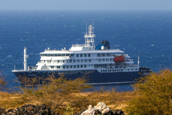 Hantavirus-hit cruise ship docks in Spain; passengers disembark Hantavirus-hit cruise ship docks in Spain; passengers disembark