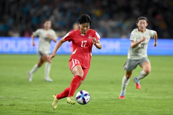 S. Korea to use gov't funds to support cheering squads for N. Korean football team visit