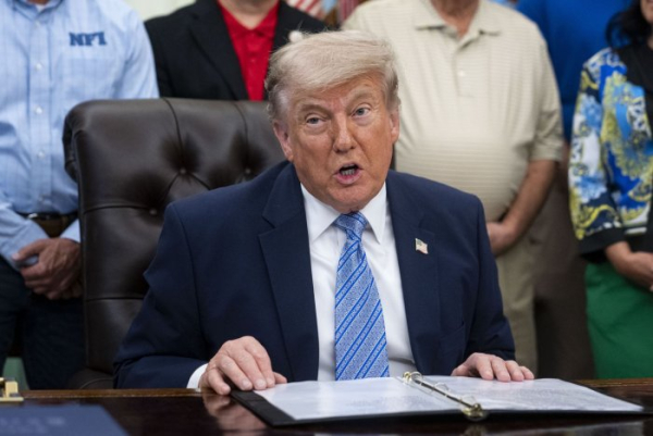 Trump administration 'pauses' $14B arms sale to Taiwan, blames Iran war Trump administration 'pauses' $14B arms sale to Taiwan, blames Iran war