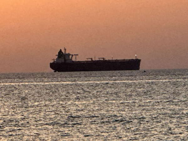 U.S., Iran trade attacks amid cease-fire, Hormuz tensions U.S., Iran trade attacks amid cease-fire, Hormuz tensions