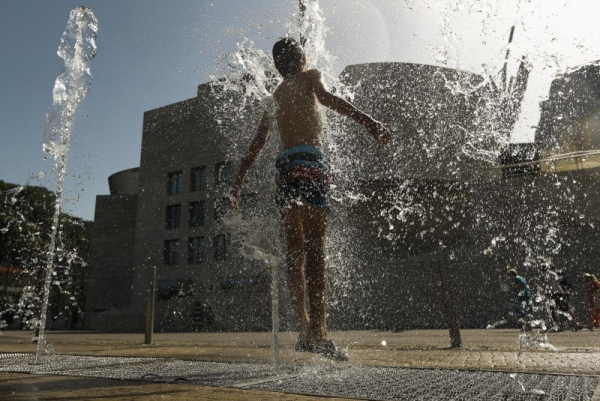 Europe in grip of deadly heat wave as temperature records for June fall Europe in grip of deadly heat wave as temperature records for June fall