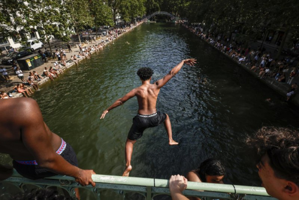 France suffers power outages, drownings in historic heat wave
