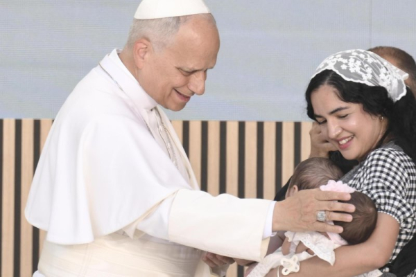 Pope Leo hopes to bridge Spain's political divide on papal visit Pope Leo hopes to bridge Spain's political divide on papal visit