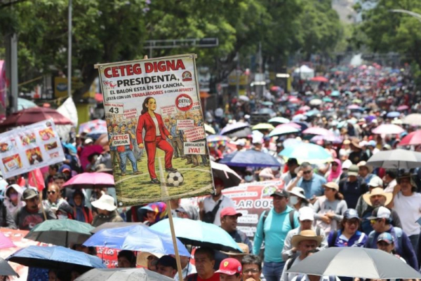 Teacher strike keeps 1.4 million Mexican students out of class Teacher strike keeps 1.4 million Mexican students out of class