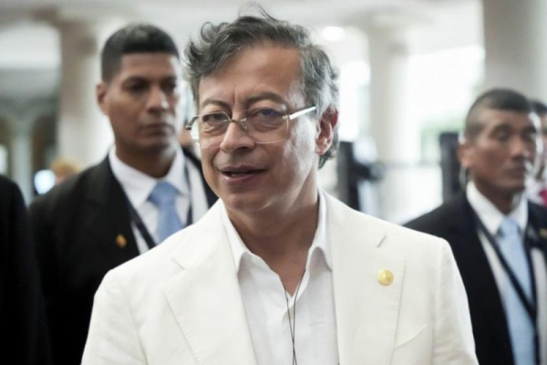 Colombia's Petro blocks military inauguration for successor Colombia's Petro blocks military inauguration for successor
