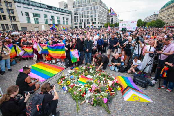 German police ID Berlin Pride event suspect as Islamic State supporter German police ID Berlin Pride event suspect as Islamic State supporter