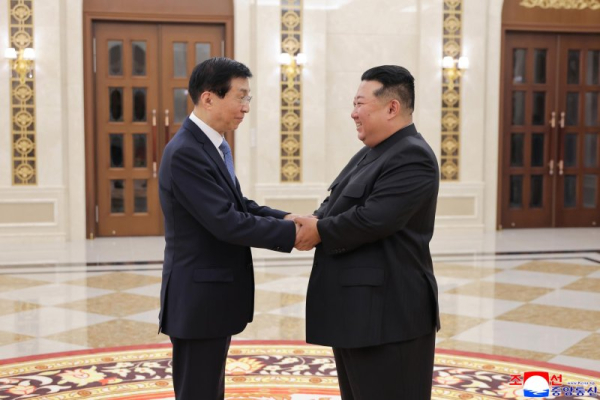 Kim Jong Un meets China's top political adviser Wang Huning Kim Jong Un meets China's top political adviser Wang Huning