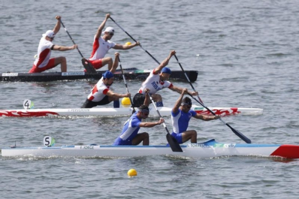 Nine Cuban canoe team members defect during Canada competition Nine Cuban canoe team members defect during Canada competition