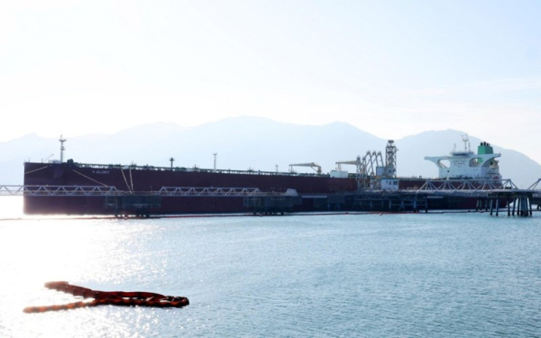 Oil prices jump back above $100 per barrel Oil prices jump back above $100 per barrel