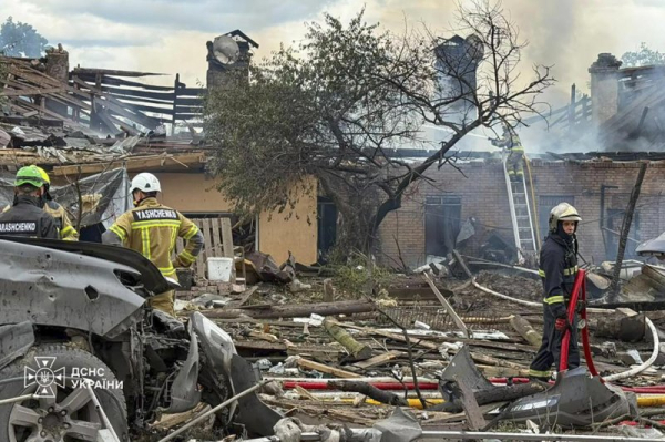 Russian attack on Kyiv arms exhibition kills 10, injures more than 100 Russian attack on Kyiv arms exhibition kills 10, injures more than 100