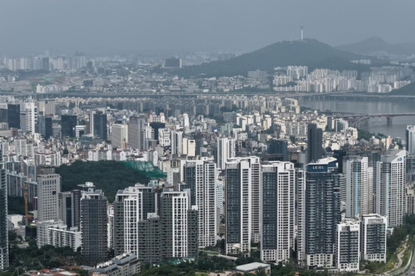 S. Korea's per capita household net assets up 9 pct in 2025: BOK