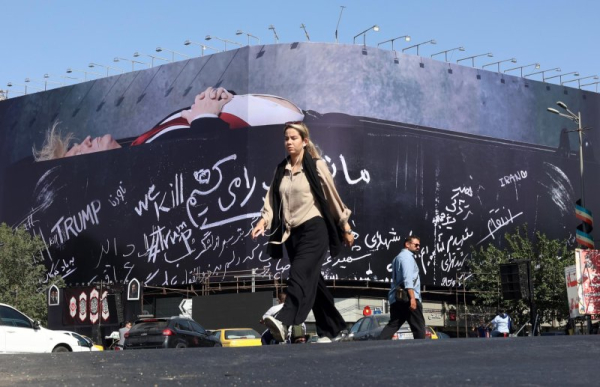 U.S., Iran trade attacks for fifth straight day in fight for Hormuz U.S., Iran trade attacks for fifth straight day in fight for Hormuz